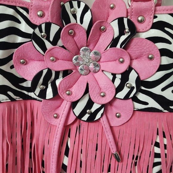 Cowgirl Trendy, 🆕 Large 13"X13" Fringed Shoulder Bag Crossbody, Final Markdown. - Picture 4 of 8